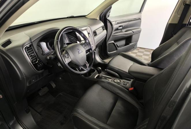 Mitsubishi Outlander III Рестайлинг 2 с пробегом 2016 года, цена 1 940 000 рублей, 110754 км, внедорожник, Автокод Объявления