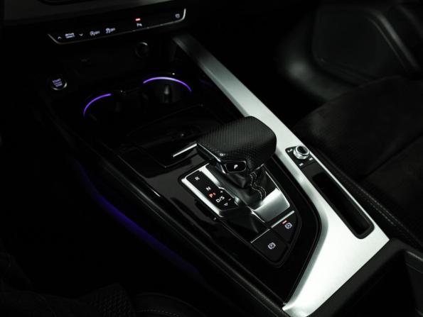 Audi A4 V (B9) Рестайлинг с пробегом 2021 года, цена 3 869 700 рублей, 82300 км, седан, Автокод Объявления