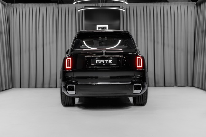 Новый Rolls-Royce Cullinan I Рестайлинг 2024 года, цена 94 846 800 рублей, внедорожник, Автокод Объявления