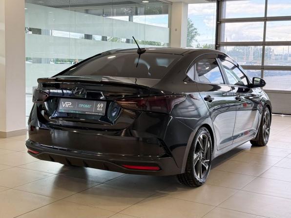 Hyundai Solaris II Рестайлинг с пробегом 2021 года, цена 1 345 000 рублей, 164053 км, седан, Автокод Объявления