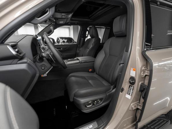 Lexus LX IV с пробегом 2025 года, цена 17 300 000 рублей, 19 км, внедорожник, Автокод Объявления