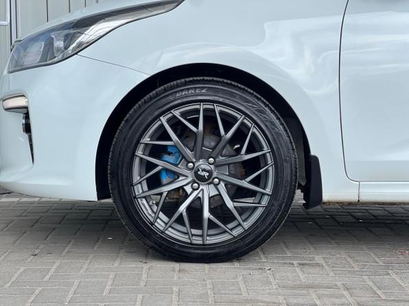 Kia Rio IV с пробегом 2017 года, цена 1 459 000 рублей, 96000 км, седан, Автокод Объявления