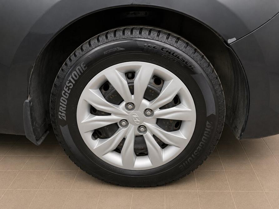 Hyundai Solaris II Москва  - изображение 16