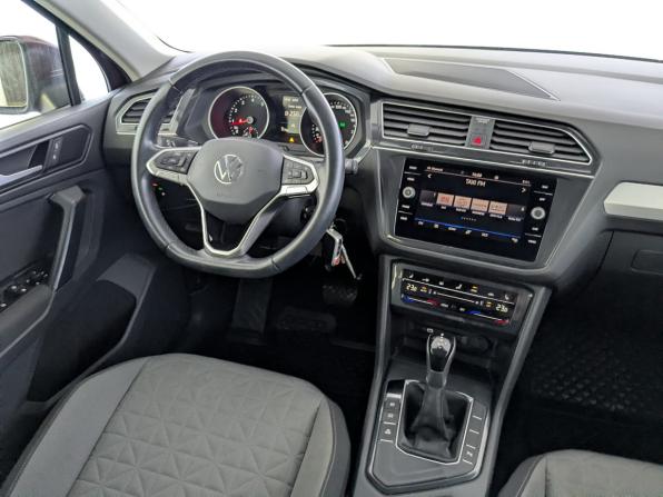 Volkswagen Tiguan II Рестайлинг с пробегом 2021 года, цена 2 550 000 рублей, 77757 км, внедорожник, Автокод Объявления