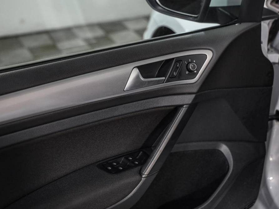 Volkswagen Golf VII Рестайлинг Санкт-Петербург  - изображение 18