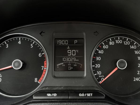 Volkswagen Polo V Рестайлинг с пробегом 2017 года, цена 920 000 рублей, 103029 км, седан, Автокод Объявления