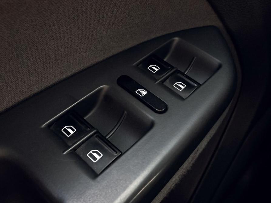 Volkswagen Touran I Рестайлинг 2 Екатеринбург  - изображение 12