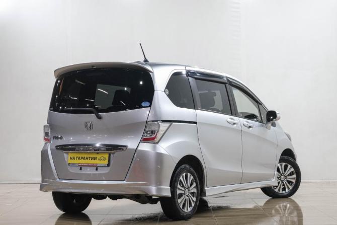 Honda Freed I Рестайлинг с пробегом 2013 года, цена 1 139 000 рублей, 201000 км, компактвэн, Автокод Объявления