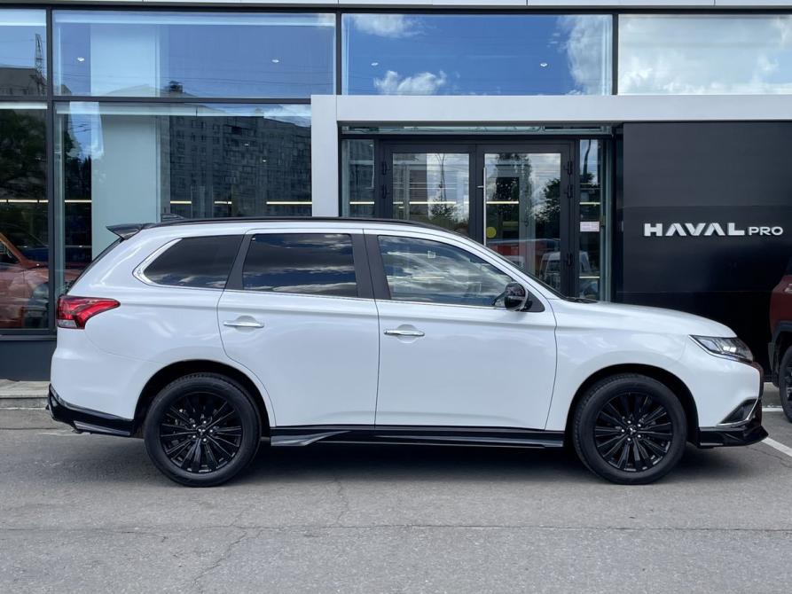 Mitsubishi Outlander III Рестайлинг 3 Москва  - изображение 4