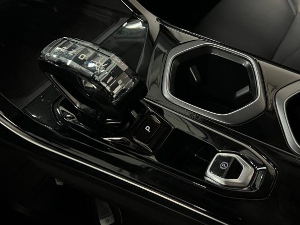 Geely Atlas II с пробегом 2024 года, цена 3 150 000 рублей, 20904 км, внедорожник, Автокод Объявления