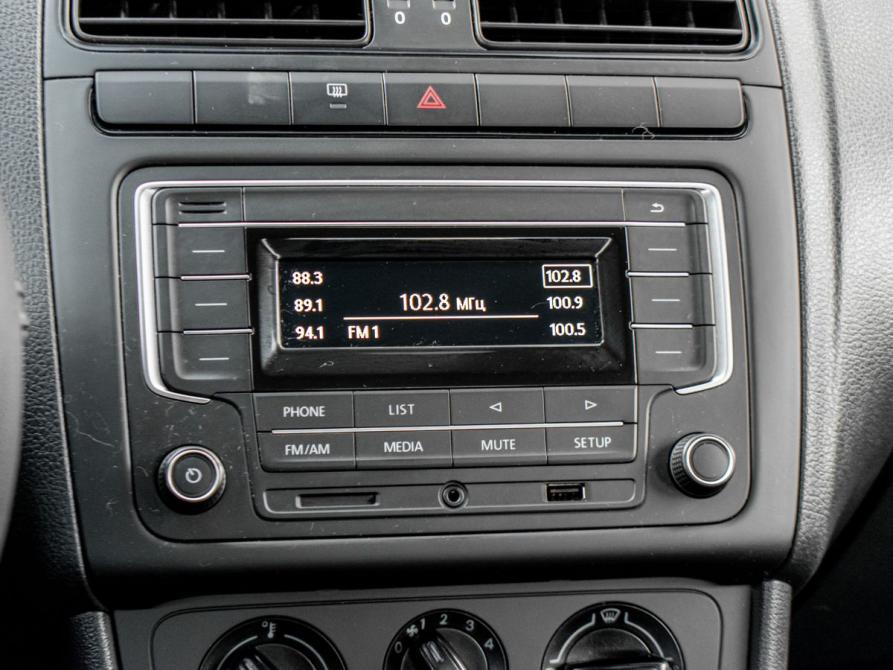 Volkswagen Polo V Рестайлинг Санкт-Петербург  - изображение 12