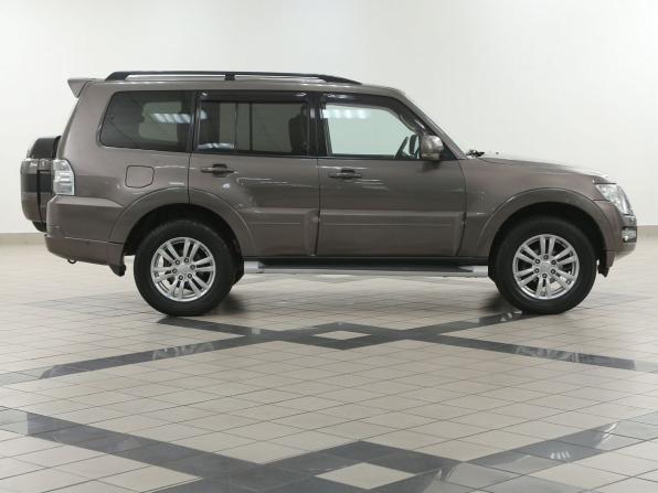 Mitsubishi Pajero IV Рестайлинг 2 с пробегом 2014 года, цена 2 452 000 рублей, 168800 км, внедорожник, Автокод Объявления