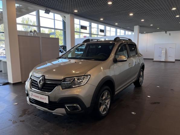 Renault Sandero II Рестайлинг с пробегом 2019 года, цена 1 310 000 рублей, 69844 км, хэтчбек, Автокод Объявления