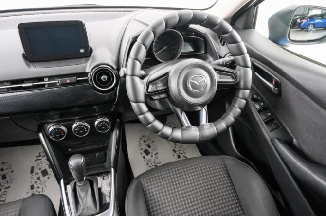Mazda Demio IV (DJ) с пробегом 2017 года, цена 1 069 000 рублей, 81400 км, хэтчбек, Автокод Объявления