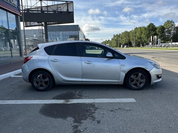 Opel Astra J Рестайлинг с пробегом 2012 года, цена 625 000 рублей, 150400 км, хэтчбек, Автокод Объявления
