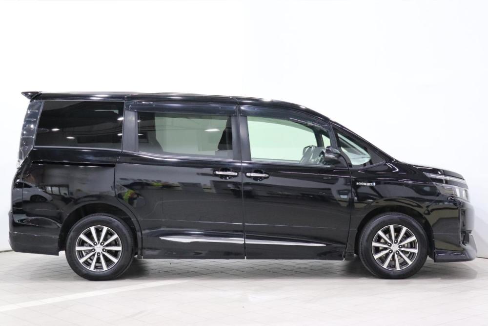Toyota Voxy III (R80) Иркутск  - изображение 5