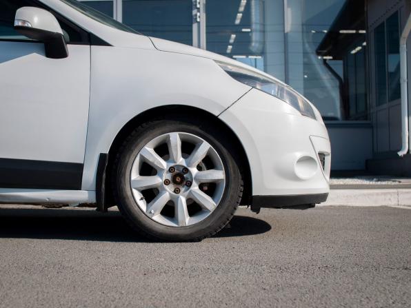 Renault Scenic III с пробегом 2009 года, цена 550 000 рублей, 232605 км, компактвэн, Автокод Объявления