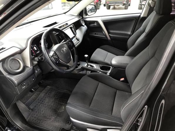Toyota RAV4 IV (XA40) Рестайлинг с пробегом 2018 года, цена 2 800 000 рублей, 135283 км, внедорожник, Автокод Объявления