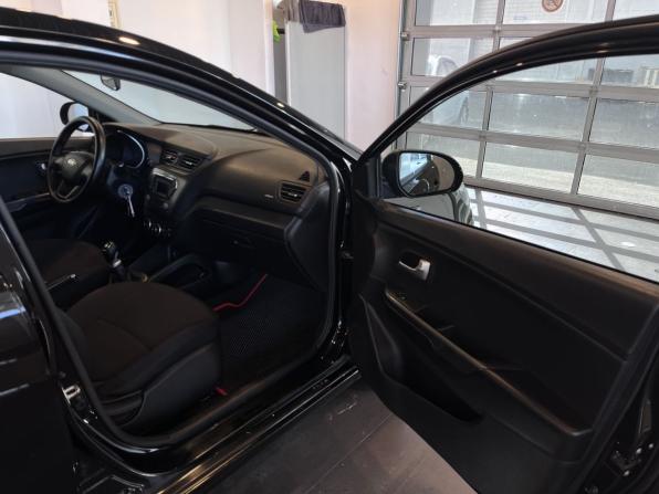 Kia Rio III с пробегом 2015 года, цена 695 000 рублей, 157658 км, седан, Автокод Объявления