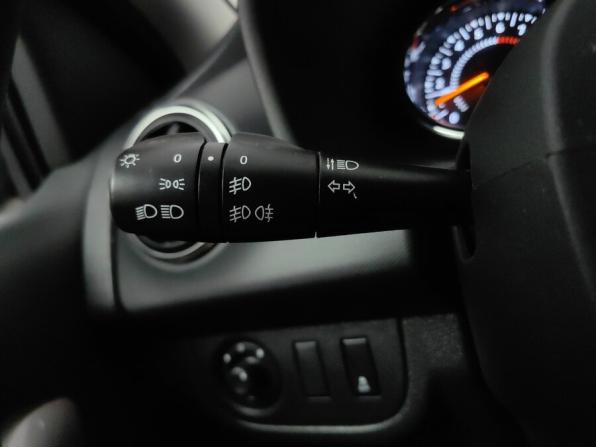 Renault Sandero II Рестайлинг с пробегом 2021 года, цена 1 145 000 рублей, 146000 км, хэтчбек, Автокод Объявления