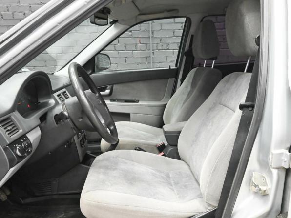 Lada (ВАЗ) Priora I с пробегом 2010 года, цена 300 000 рублей, 133023 км, хэтчбек, Автокод Объявления
