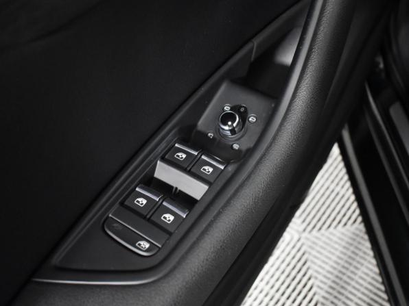 Audi A4 V (B9) с пробегом 2018 года, цена 2 190 000 рублей, 140924 км, седан, Автокод Объявления