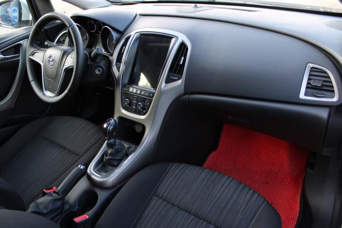 Opel Astra J с пробегом 2012 года, цена 515 000 рублей, 242716 км, универсал, Автокод Объявления