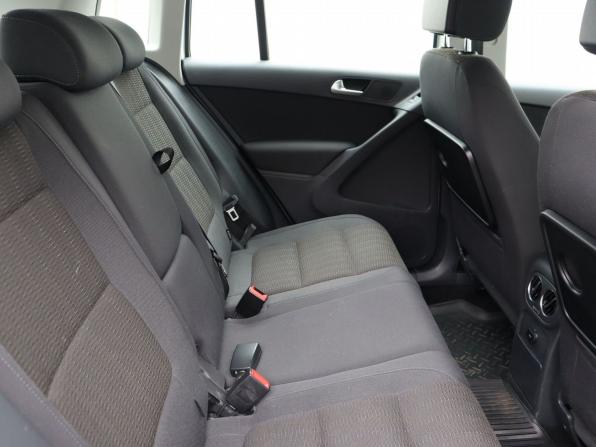 Volkswagen Tiguan I Рестайлинг с пробегом 2014 года, цена 1 350 000 рублей, 77570 км, внедорожник, Автокод Объявления