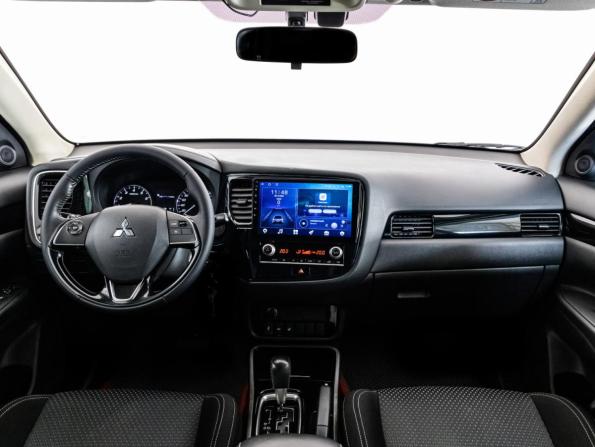 Mitsubishi Outlander III Рестайлинг 3 с пробегом 2020 года, цена 1 799 000 рублей, 165704 км, внедорожник, Автокод Объявления