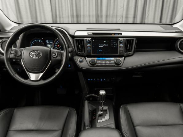 Toyota RAV4 IV (XA40) Рестайлинг с пробегом 2018 года, цена 2 850 000 рублей, 38000 км, внедорожник, Автокод Объявления