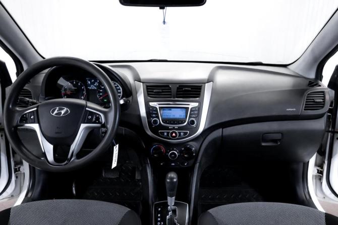 Hyundai Solaris I с пробегом 2013 года, цена 849 000 рублей, 201675 км, седан, Автокод Объявления