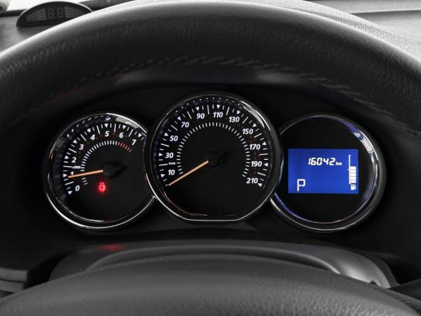 Renault Sandero II с пробегом 2018 года, цена 1 378 900 рублей, 16040 км, хэтчбек, Автокод Объявления