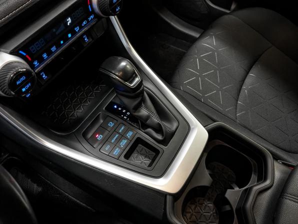 Toyota RAV4 V (XA50) с пробегом 2021 года, цена 3 700 000 рублей, 72310 км, внедорожник, Автокод Объявления