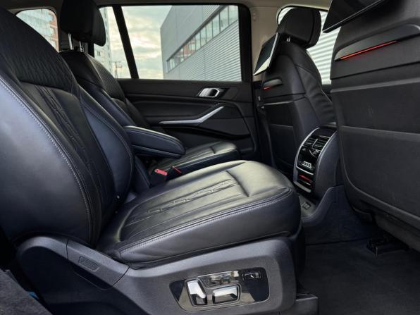 BMW X7 I (G07) с пробегом 2020 года, цена 6 990 000 рублей, 97300 км, внедорожник, Автокод Объявления