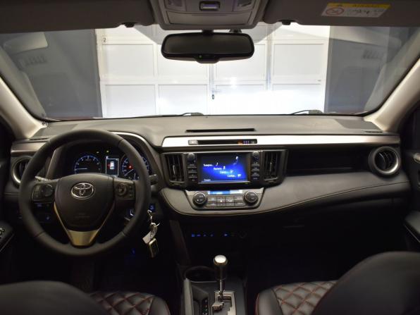 Toyota RAV4 IV (XA40) Рестайлинг с пробегом 2016 года, цена 2 150 000 рублей, 205127 км, внедорожник, Автокод Объявления