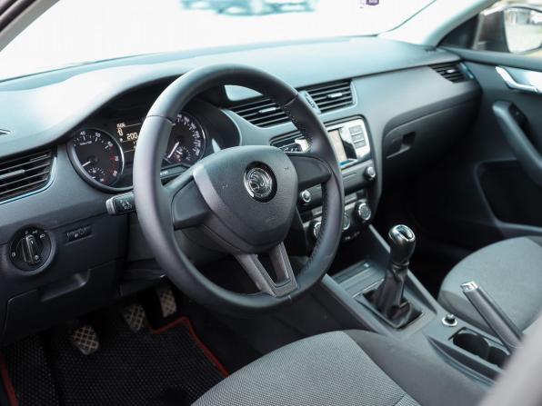 Skoda Octavia III (A7) с пробегом 2016 года, цена 1 300 000 рублей, 177618 км, лифтбек, Автокод Объявления
