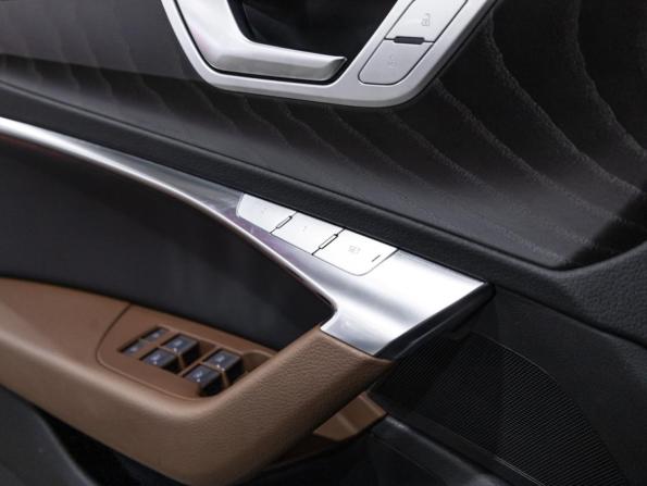 Audi A6 V (C8) с пробегом 2023 года, цена 4 949 700 рублей, 63597 км, седан, Автокод Объявления