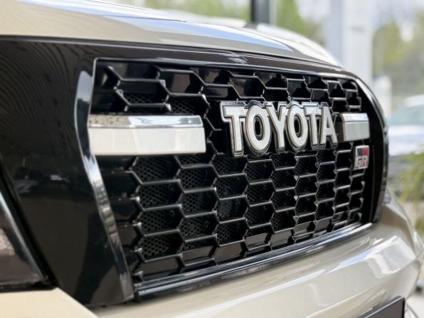 Toyota Land Cruiser 200 Series Рестайлинг 1 с пробегом 2015 года, цена 4 280 000 рублей, 161000 км, внедорожник, Автокод Объявления