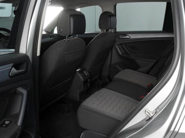 Volkswagen Tiguan II Рестайлинг с пробегом 2021 года, цена 2 969 000 рублей, 64819 км, внедорожник, Автокод Объявления