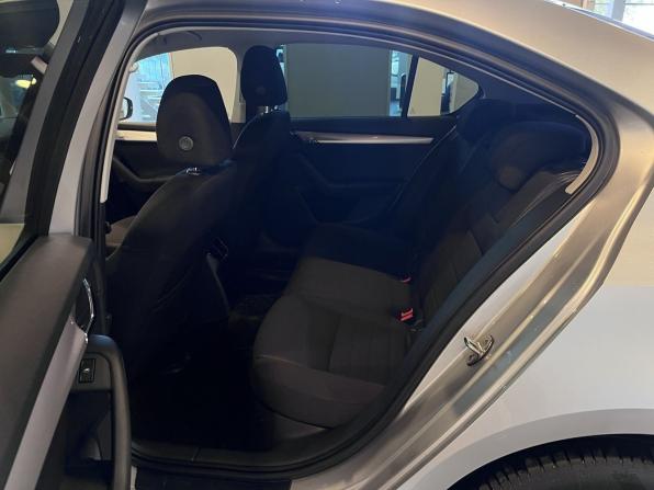 Skoda Octavia III (A7) с пробегом 2013 года, цена 1 300 000 рублей, 241465 км, лифтбек, Автокод Объявления