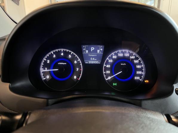 Hyundai Solaris I с пробегом 2012 года, цена 720 000 рублей, 208899 км, хэтчбек, Автокод Объявления