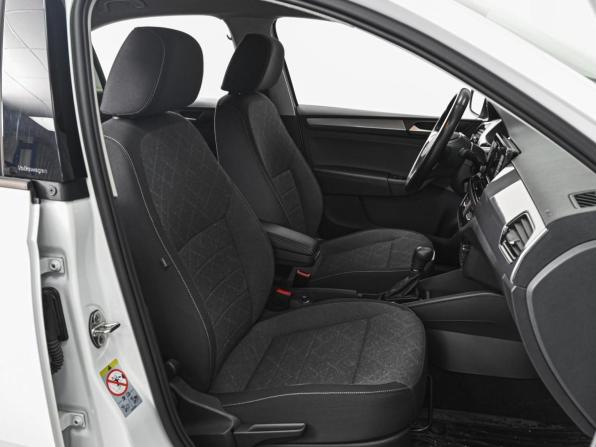 Volkswagen Polo VI с пробегом 2021 года, цена 1 965 000 рублей, 28747 км, лифтбек, Автокод Объявления