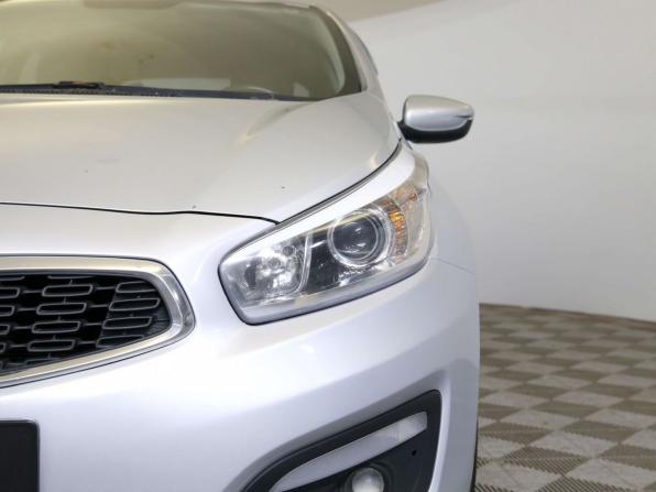 Kia Ceed II Рестайлинг с пробегом 2015 года, цена 825 000 рублей, 214845 км, хэтчбек, Автокод Объявления