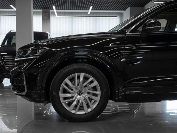 Volkswagen Touareg III Рестайлинг с пробегом 2025 года, цена 8 250 000 рублей, 50 км, внедорожник, Автокод Объявления