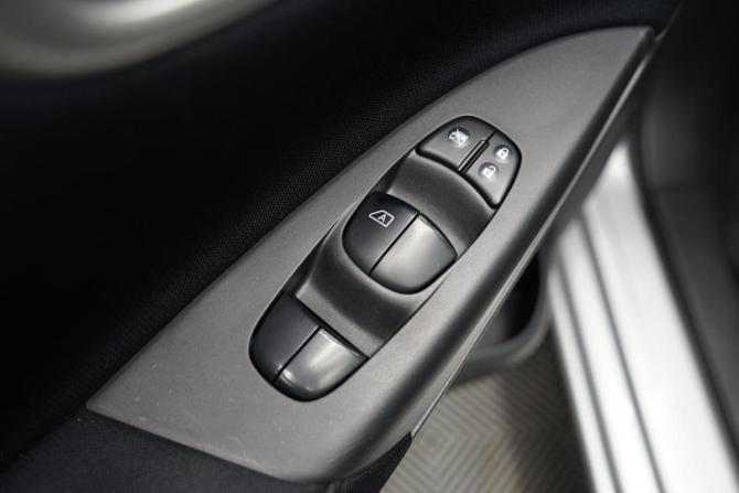 Nissan Sentra VII (B17) с пробегом 2015 года, цена 1 340 000 рублей, 64792 км, седан, Автокод Объявления