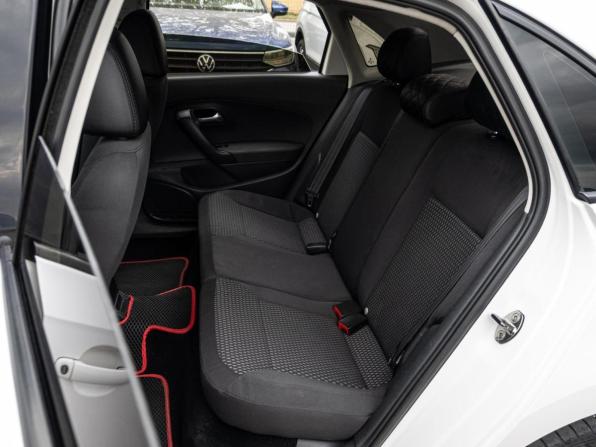 Volkswagen Polo V с пробегом 2011 года, цена 705 000 рублей, 355413 км, седан, Автокод Объявления