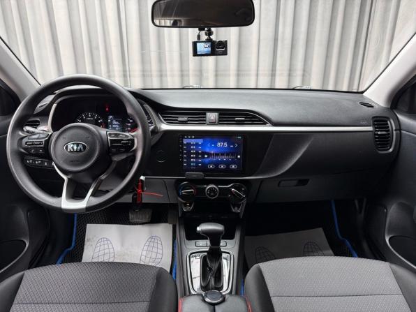 Kia Rio IV Рестайлинг с пробегом 2021 года, цена 1 549 000 рублей, 81826 км, седан, Автокод Объявления