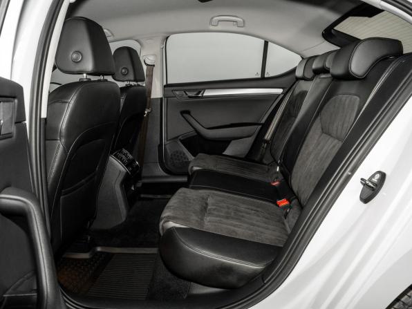 Skoda Superb III с пробегом 2016 года, цена 2 130 000 рублей, 109929 км, лифтбек, Автокод Объявления