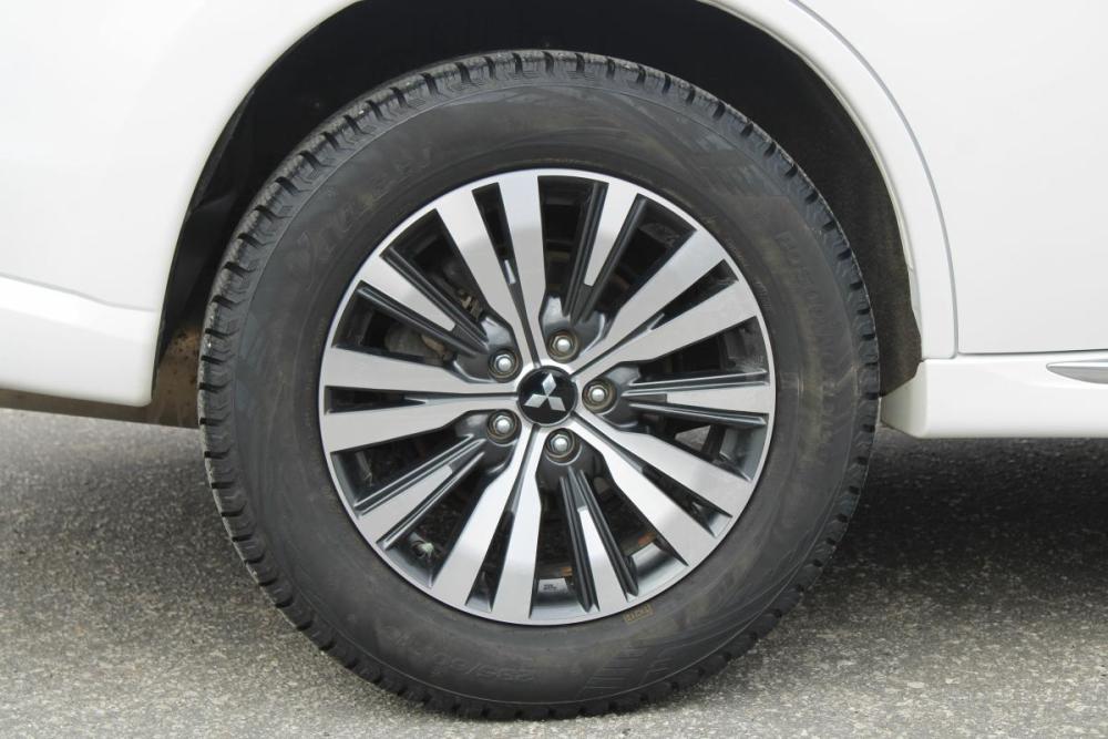 Mitsubishi Outlander III Рестайлинг 3 Березники  - изображение 17