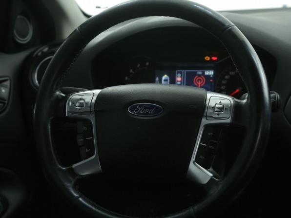 Ford Mondeo IV Рестайлинг с пробегом 2013 года, цена 649 000 рублей, 213700 км, седан, Автокод Объявления